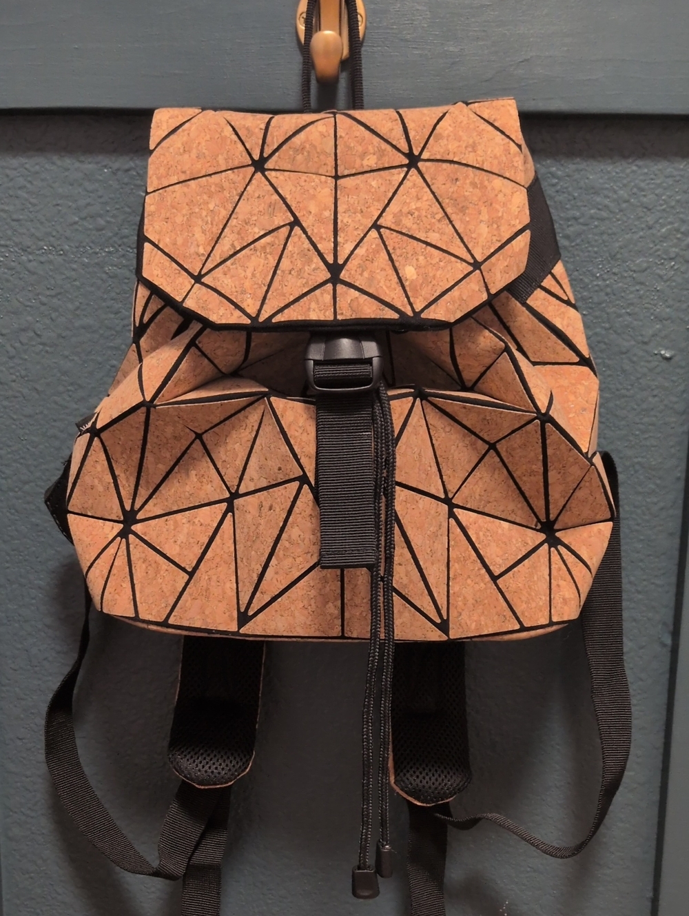 Dzolik Geometric Cork Drawstring Backpack - Brown